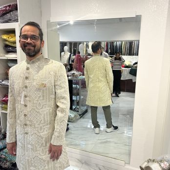 Akarshan Designs Boutique - Women's Clothing Near Me - San Bruno, California