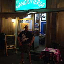 Roberto il proprietario pronto ad accogliervi