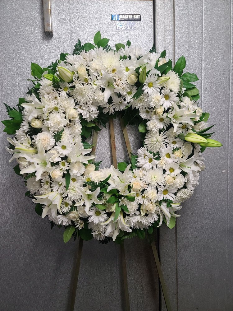 TINA’S LEI SHOP 135 Photos & 35 Reviews 1136 Maunakea St, Honolulu, HI Yelp