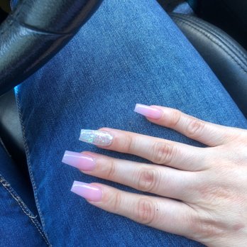Belle's Nails and Lashes - Skin Care Near Me - Fontana, California Belle's Nails and Lashes - Skin Care Near Me - Fontana, California