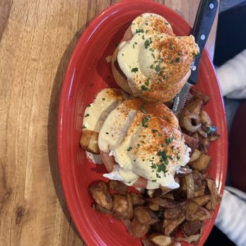 Tower Cafe - Breakfast & Brunch Near Me - Sacramento, California