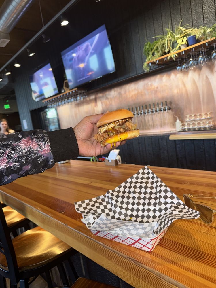 Po'Boy & Tings