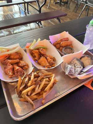 Dan and John's Wings Chelsea by null