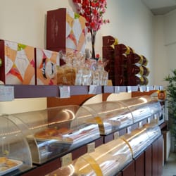 Lucky Bakery