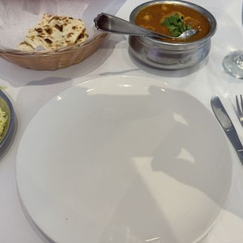 Naan and Dosa - Chicken curry and garlic naan - Indian Near Me - Albuquerque, New Mexico