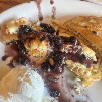 Cracker Barrel Old Country Store - Blueberry syrup so goood - Breakfast & Brunch Near Me - Gardendale, Alabama Cracker Barrel Old Country Store - Blueberry syrup so goood - Breakfast & Brunch Near Me - Gardendale, Alabama