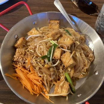 Nou Thai Restaurant - Tofu pad thai - Thai Near Me - Olympia, Washington Nou Thai Restaurant - Tofu pad thai - Thai Near Me - Olympia, Washington