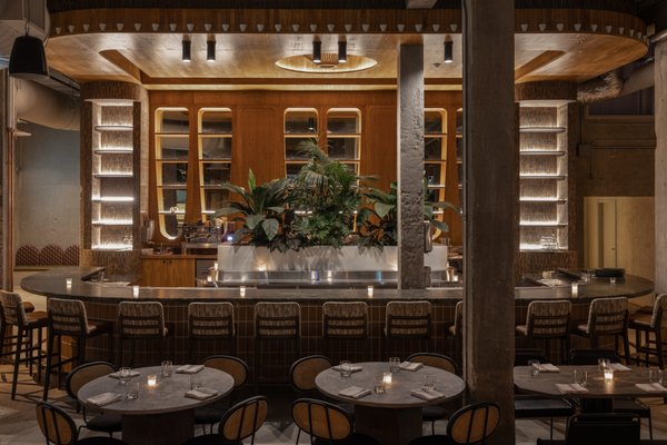 Fortuna's Row by null