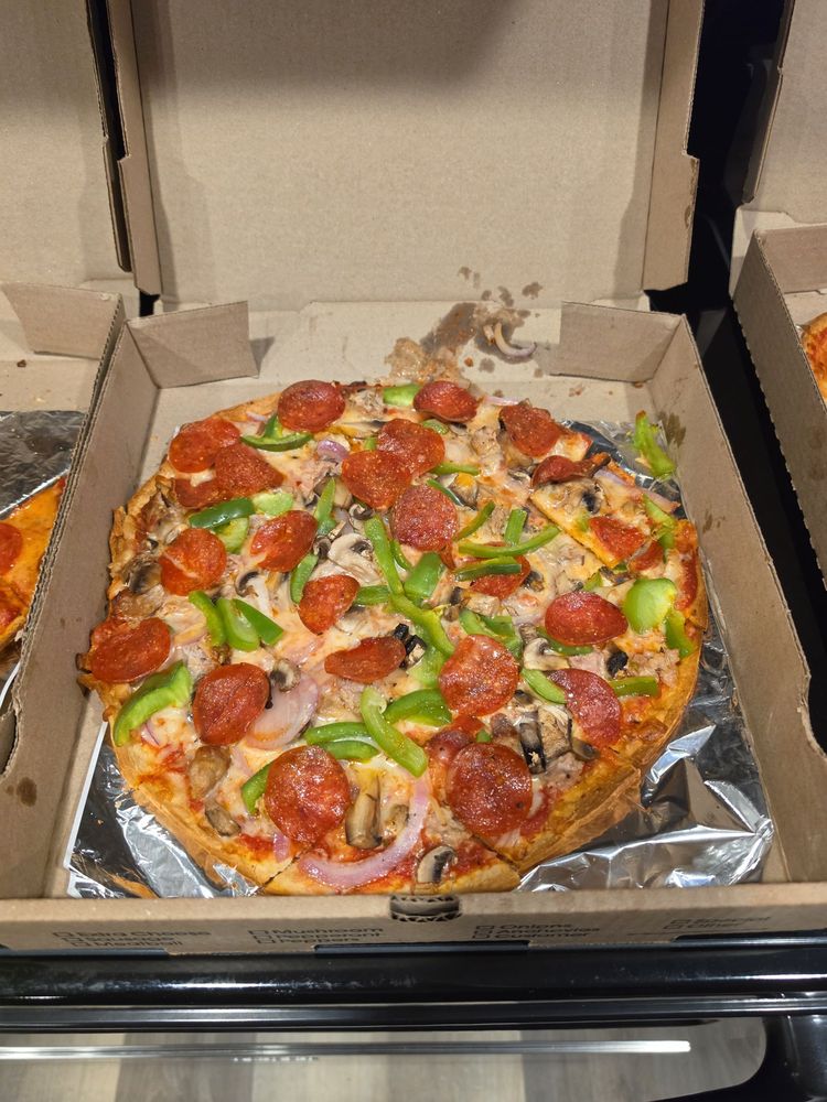 Cusumano's Pizza & Food Logo