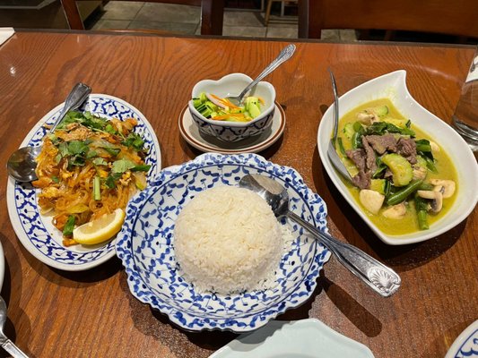 Khobkoon Thai Cuisine by null