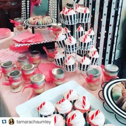 Eat My Treat Cupcake Truck - Our Coach Loves Strawberry Cupcakes filled with Strawberry Filling