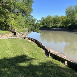 River Shade RV Park - Green green green