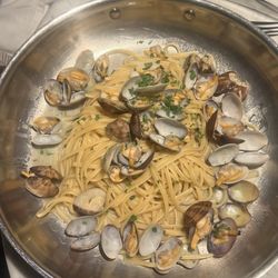 La Villa d'Este - Linguini with clams