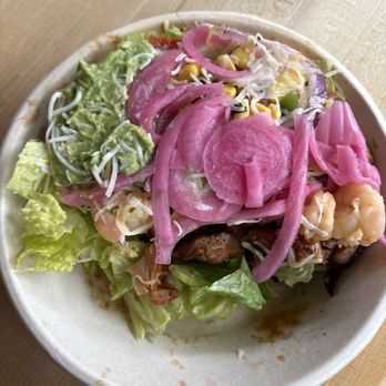 QDOBA Mexican Eats - Salad with chicken and shrimp - Mexican Near Me - Morristown, New Jersey