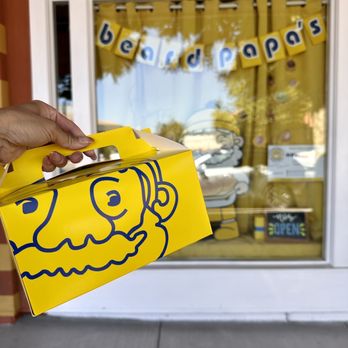 Beard Papa's Castro Valley - Desserts Near Me - Castro Valley, California