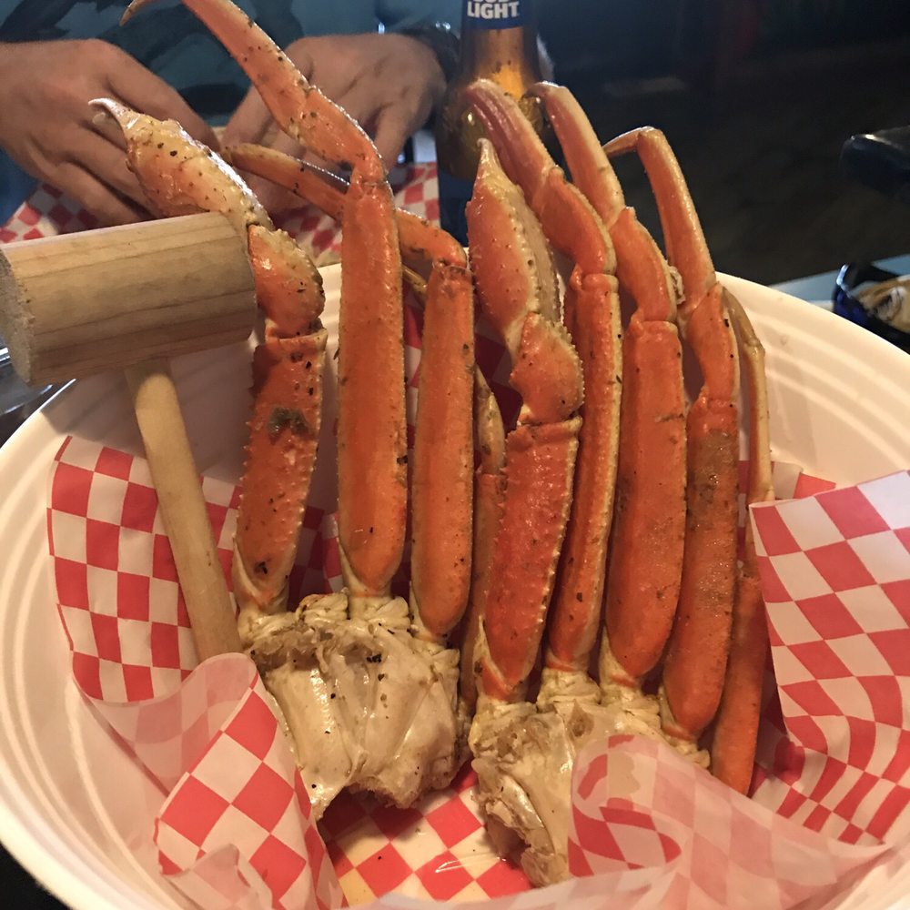 Docknockers Original - Snow crab, you get a lot of meat! - Seafood Near Me - Lake Ozark, Missouri