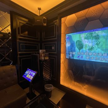 Spark Karaoke - Karaoke Near Me - Rowland Heights, California