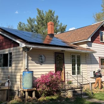 Insured Roofs - Arlington Branch - New roof from Insured Roof, with solar panels. - Roofing Near Me - Arlington, Virginia Insured Roofs - Arlington Branch - New roof from Insured Roof, with solar panels. - Roofing Near Me - Arlington, Virginia