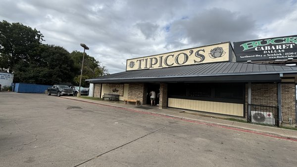 Tipico's by null