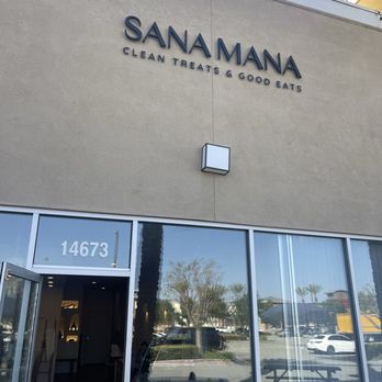 Sana Mana - Outside of the shop - Acai Bowls Near Me - Chino, California Sana Mana - Outside of the shop - Acai Bowls Near Me - Chino, California