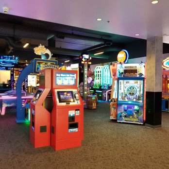 KingPins - Beaverton - Arcade area - Bowling Near Me - Beaverton, Oregon KingPins - Beaverton - Arcade area - Bowling Near Me - Beaverton, Oregon