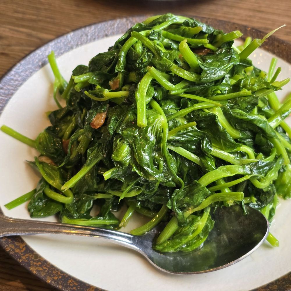 Ji Rong Peking Duck - Sauteed garlic pea shoots - Chinese Near Me - Rosemead, California