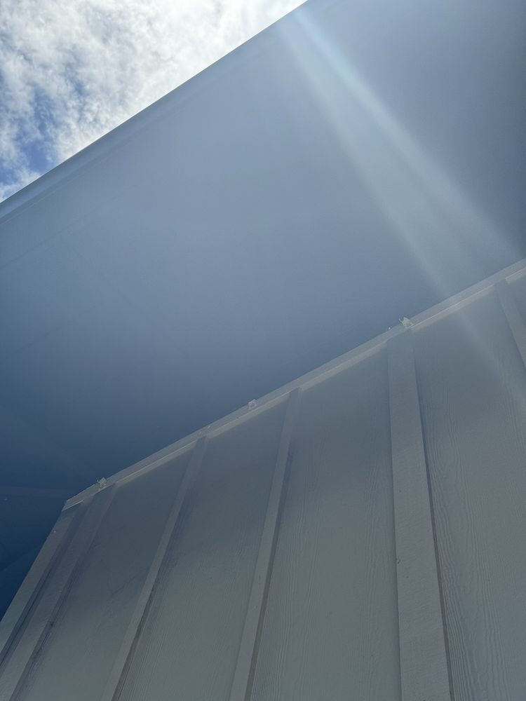 Slide of J&E ROOFING