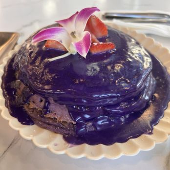 M Cozy Fusion Cafe - Drowned ube - Breakfast & Brunch Near Me - Seattle, Washington