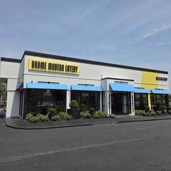 Brome Modern Eatery - Juice Bars & Smoothies Near Me - Westland, Michigan