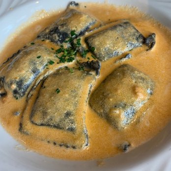 Strada In The Grove - Ravioli d'Aragosta - Italian Near Me - Miami, Florida Strada In The Grove - Ravioli d'Aragosta - Italian Near Me - Miami, Florida