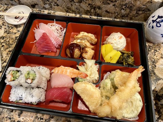 Izakaya Sanpei Restaurant by null