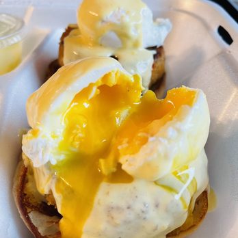 Savanna Restaurant - Crab & Lobster - Breakfast & Brunch Near Me - Chicago, Illinois Savanna Restaurant - Crab & Lobster - Breakfast & Brunch Near Me - Chicago, Illinois