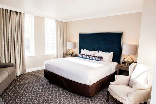 Redmont Hotel Birmingham, Curio Collection by Hilton by null