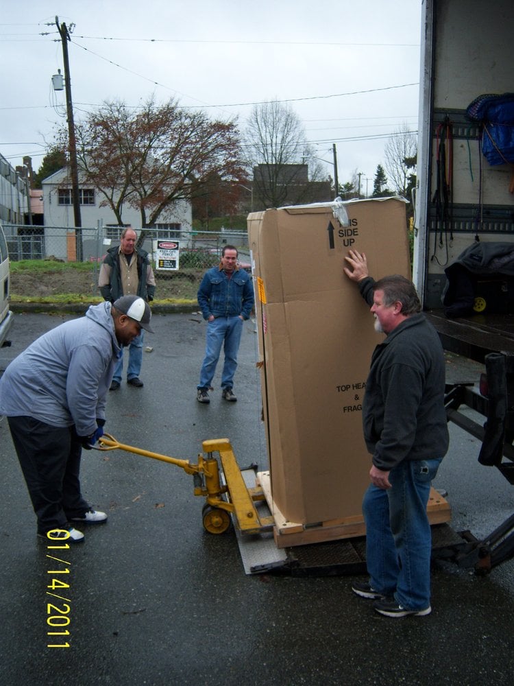 TLC MOVING AND STORAGE Updated August 2024 10 Photos & 30 Reviews