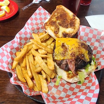 Mugshots Grill & Bar - Florence, AL - One of the great hamburgers they serve - American Near Me - Florence, Alabama Mugshots Grill & Bar - Florence, AL - One of the great hamburgers they serve - American Near Me - Florence, Alabama