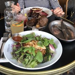 Sokkelund Cafe & Brasserie - Beet salad, Sokkelund salad and warm bread.