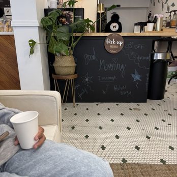 Bumble Bear Coffee - Pickup counter - Coffee & Tea Near Me - Sacramento, California