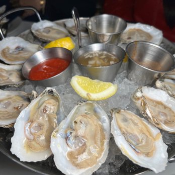 Tortoise Supper Club - East Coast Oysters on the Half Shell - Supper Clubs Near Me - Chicago, Illinois Tortoise Supper Club - East Coast Oysters on the Half Shell - Supper Clubs Near Me - Chicago, Illinois