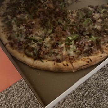 Rubellos Pizza - Pizza Near Me - Fairburn, Georgia