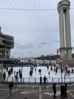 Georgetown Waterfront Park by null