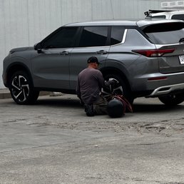 About 10-15 mins for tire repair and re-installing