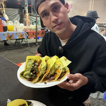 Tacos Los Poblanos - We got 7 tacos and a quesadilla and got 2 more tacos after. This place is legit authentic. - Food Trucks Near Me - Los Angeles, California Tacos Los Poblanos - We got 7 tacos and a quesadilla and got 2 more tacos after. This place is legit authentic. - Food Trucks Near Me - Los Angeles, California