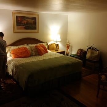 Mel Haven Lodge - Hotels Near Me - Colorado Springs, Colorado Mel Haven Lodge - Hotels Near Me - Colorado Springs, Colorado