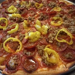 Pepperoni pizza + banana peppers & sausage
