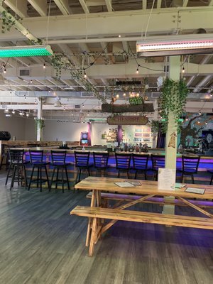 Creekside Market and Tap by null