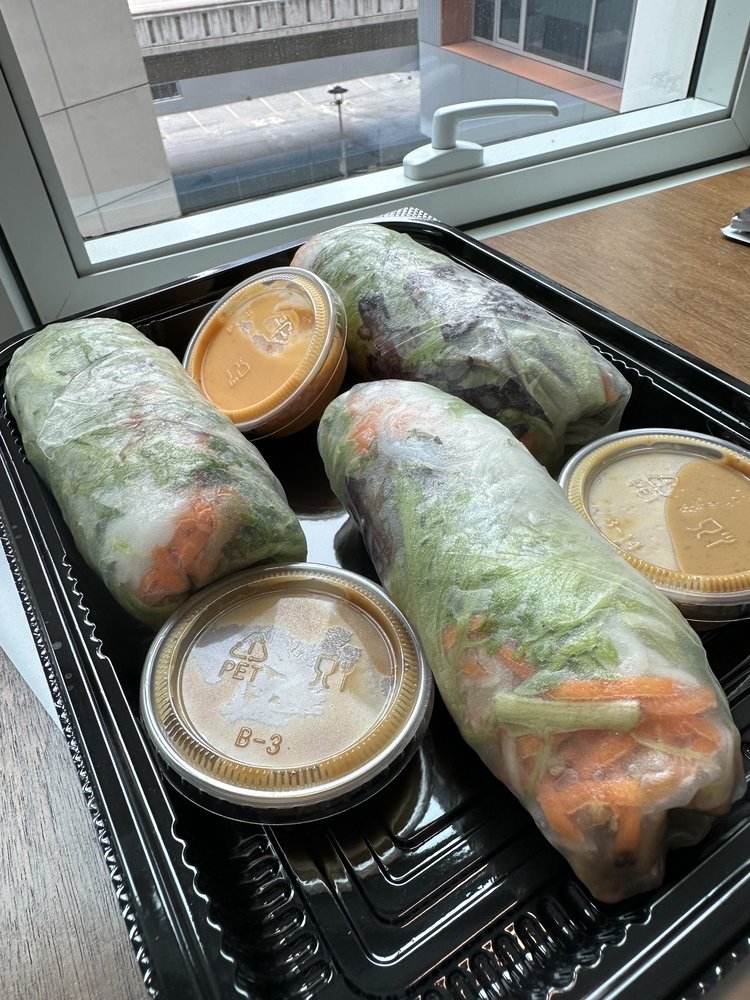 FRESHROLL VIETNAMESE ROLLS AND BOWLS Updated October 2024 85 Photos