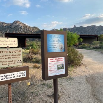 Tom's Thumb Trailhead - Lots of parking - Hiking Near Me - Scottsdale, Arizona Tom's Thumb Trailhead - Lots of parking - Hiking Near Me - Scottsdale, Arizona