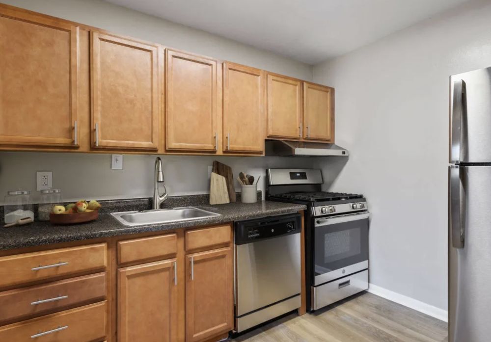 EARLE MANOR APARTMENTS 10820 Avenue, Wheaton, Maryland