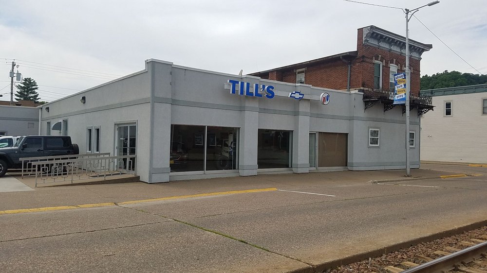 TILL’S GARAGE Updated April 2024 132 N 2nd St, Bellevue, Iowa Car