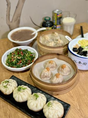 Qin's Garden by null